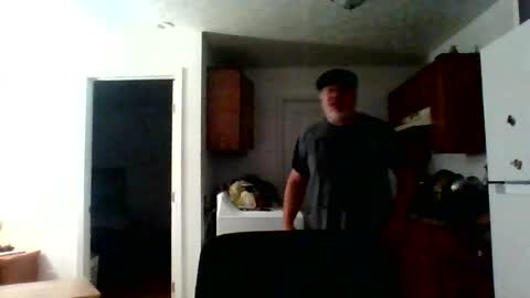 Snapshot of tonyguidofloyd chatting on July 20, 3:10 am Tony Floyd online show from July 20, 3:10 am