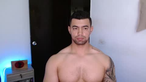 Snapshot of tonyking21 chatting on December 15, 9:20 pm ANTONY online show from December 15, 9:20 pm