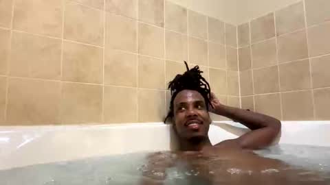 toochillcouple420 online show from November 7, 4:34 am