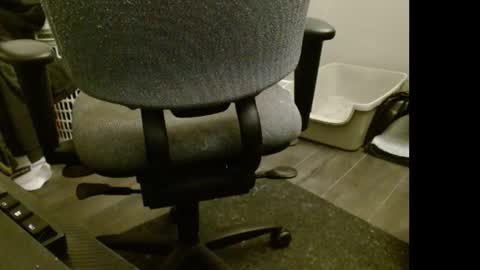 Snapshot of tooobvious chatting on February 11, 11:22 pm tooobvious online show from February 11, 11:22 pm