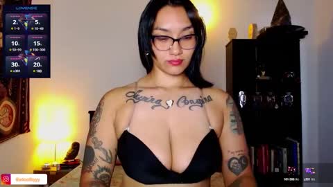 toothyy online show from December 6, 9:46 pm