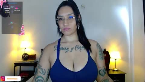 toothyy online show from October 12, 9:03 pm