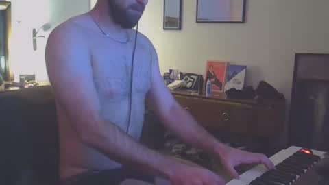 tootsybird online show from February 9, 11:09 pm