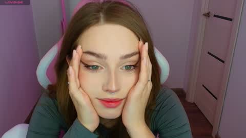 Yara online show from December 8, 3:21 am