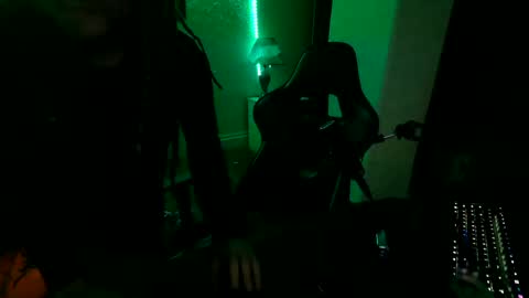 Snapshot of topplesstable18075 chatting on January 26, 5:02 am topplesstable18075 online show from January 26, 5:02 am