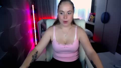 Snapshot of tori_blond chatting on July 8, 5:12 am tori_blond online show from July 8, 5:12 am