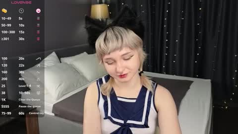 Tori online show from November 21, 12:10 am