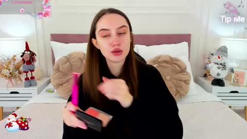 Snapshot of torisonn chatting on December 14, 6:30 am Tori online show from December 14, 6:30 am