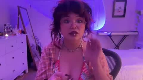 Snapshot of toro_luna chatting on February 27, 5:07 am boy luna next stream thurs 226 855pm 0 pst online show from February 27, 5:07 am