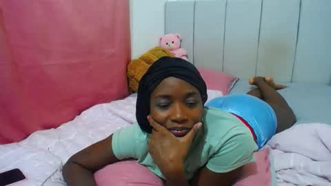 Snapshot of tory_montannaxx chatting on May 20, 5:02 am tory_montannaxx online show from May 20, 5:02 am
