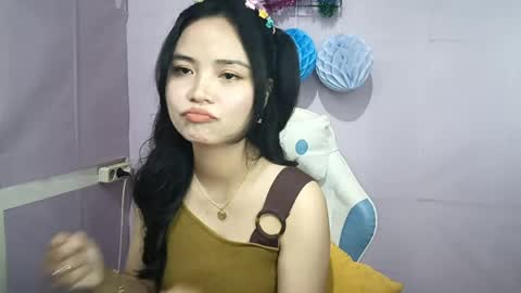 Emma online show from June 3, 2:33 pm