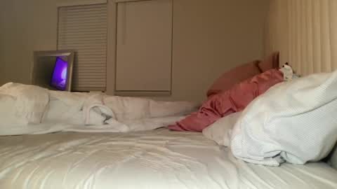 Snapshot of toskisha16 chatting on September 13, 8:47 am ASH online show from September 13, 8:47 am