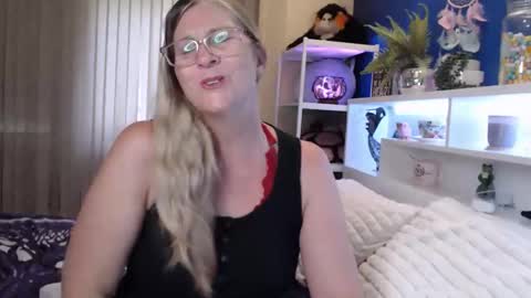 Milly online show from February 22, 11:25 pm