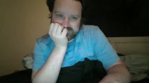 Snapshot of totalpackage2089 chatting on February 21, 2:23 am Big Daddy Balls online show from February 21, 2:23 am