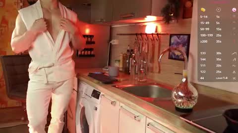 Snapshot of touch_of_eros chatting on March 4, 4:18 am Paul online show from March 4, 4:18 am