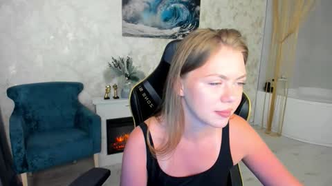 Snapshot of touch_the_heart chatting on February 2, 3:16 am Touch The Heart online show from February 2, 3:16 am