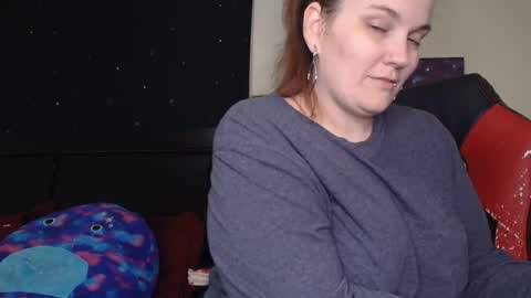 Snapshot of toxiclilly chatting on October 12, 7:40 am Lilly Miss Mistress Goddess Maam Queen Boss online show from October 12, 7:40 am