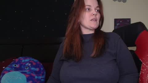 Snapshot of toxiclilly chatting on October 17, 6:38 am Lilly Miss Mistress Goddess Maam Queen Boss online show from October 17, 6:38 am