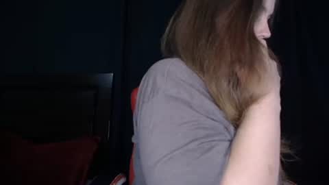 Snapshot of toxiclilly chatting on June 29, 6:41 pm Lilly Miss Mistress Goddess Maam Queen Boss online show from June 29, 6:41 pm
