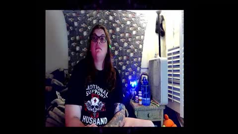 Toxiclove1311 online show from November 6, 10:43 pm