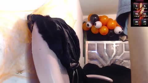 toxca69 online show from October 19, 6:36 am