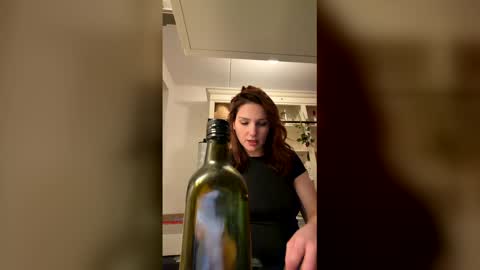 Snapshot of toyshop_gonewild chatting on February 26, 6:51 pm GoToyShop online show from February 26, 6:51 pm