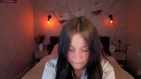 tracey_gill online show from June 21, 9:23 am