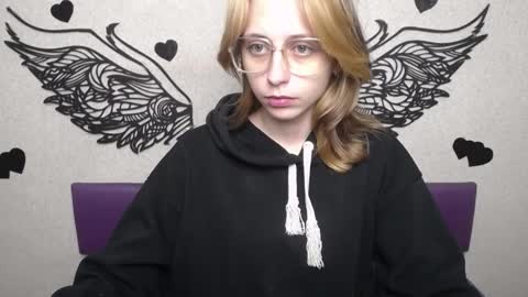 TracyLeeBB online show from November 16, 12:00 pm