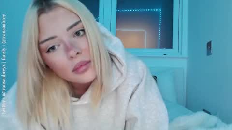 aubrey 3 online show from September 12, 7:36 pm
