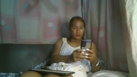 Snapshot of transhottie28 chatting on January 29, 11:51 am transhottie28 online show from January 29, 11:51 am