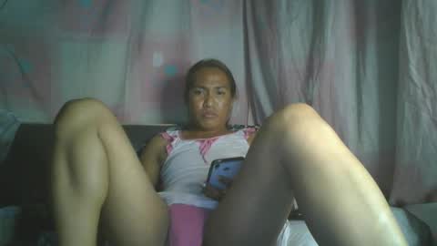 Snapshot of transhottie28 chatting on February 2, 3:39 pm transhottie28 online show from February 2, 3:39 pm