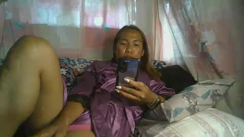 Snapshot of transhottie28 chatting on February 3, 5:51 am transhottie28 online show from February 3, 5:51 am