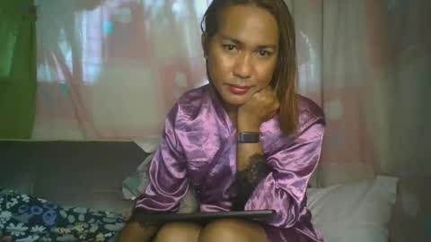 Snapshot of transhottie28 chatting on February 13, 10:54 pm transhottie28 online show from February 13, 10:54 pm