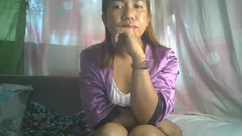 Snapshot of transhottie28 chatting on February 16, 11:37 pm transhottie28 online show from February 16, 11:37 pm