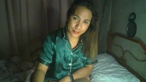 Snapshot of transhottie28 chatting on September 12, 8:09 pm transhottie28 online show from September 12, 8:09 pm