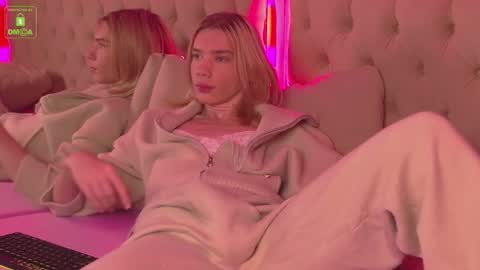 STACY online show from October 17, 4:42 pm