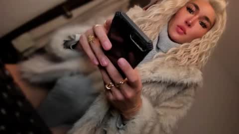 ALMIGHTY GODDESS VALENTINA online show from November 19, 11:16 pm