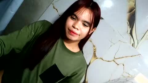 Snapshot of transpinay_kimxxx chatting on June 28, 2:45 pm transpinay_kimxxx online show from June 28, 2:45 pm