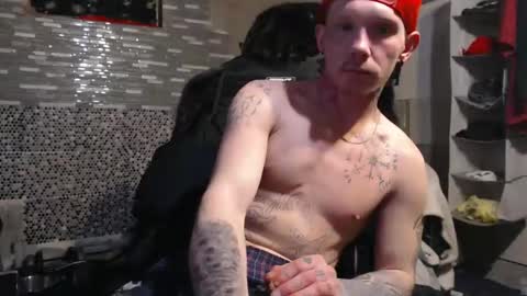 Snapshot of trapb606 chatting on March 1, 12:45 am trapb606 online show from March 1, 12:45 am