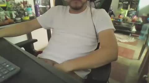 traveler_92 online show from December 19, 8:16 pm