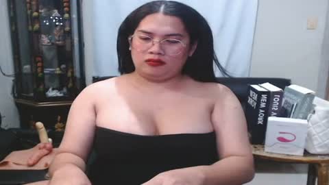 Snapshot of travelergirl chatting on July 3, 10:05 pm travelergirl online show from July 3, 10:05 pm