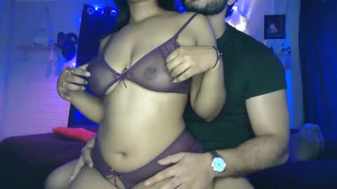 Snapshot of travisandnina chatting on January 14, 3:28 pm travisandnina online show from January 14, 3:28 pm