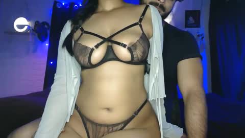 Snapshot of travisandnina chatting on January 15, 2:54 pm travisandnina online show from January 15, 2:54 pm