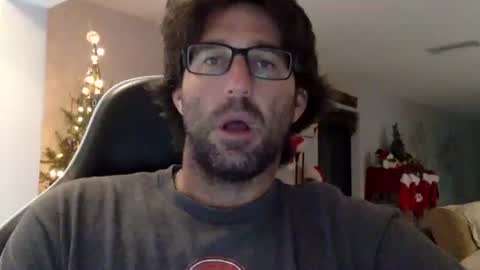 TravisKenn online show from December 19, 12:45 pm