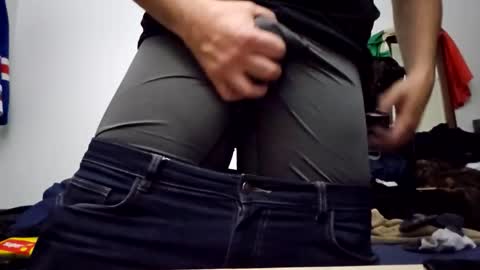 Snapshot of traxxxman1 chatting on October 26, 7:47 am traxxxman1 online show from October 26, 7:47 am