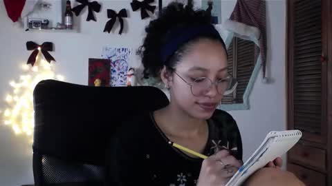 Emily online show from December 4, 5:00 pm