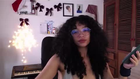 Emily online show from December 6, 5:22 pm