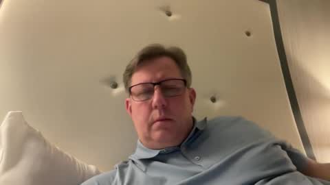 Snapshot of treborinthesky chatting on May 5, 6:32 am treborinthesky online show from May 5, 6:32 am