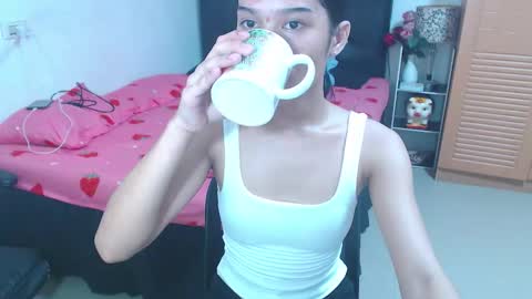 Snapshot of tremendousstephanie chatting on November 23, 4:45 am STEPHANiE online show from November 23, 4:45 am