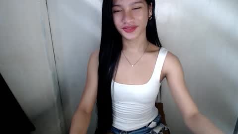 Snapshot of tremendousstephanie chatting on December 3, 11:25 pm STEPHANiE online show from December 3, 11:25 pm